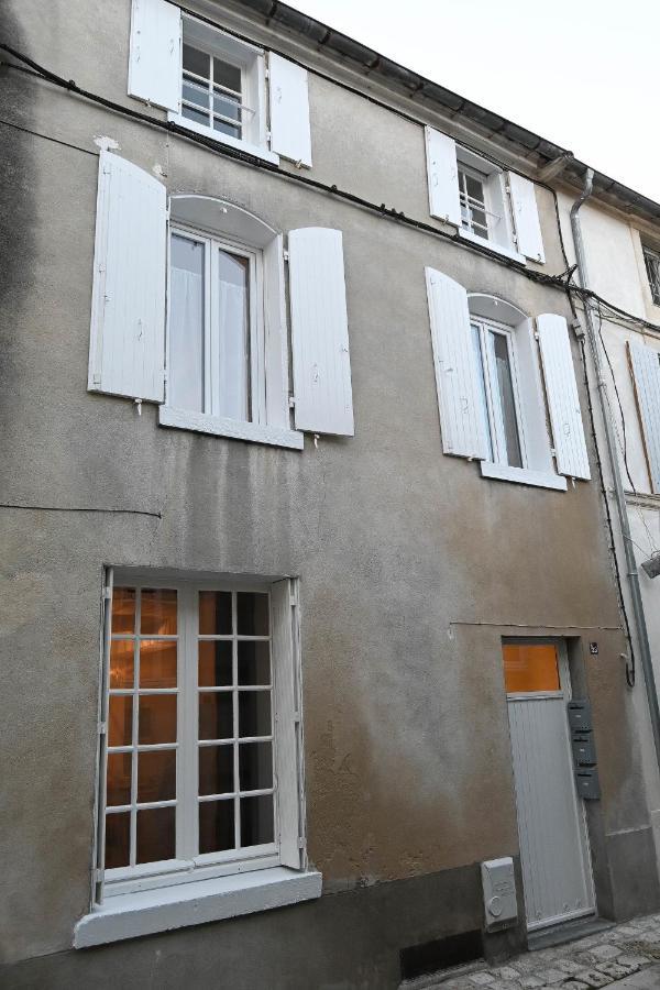L'Acacia #Hyper-Centre #Marche Couvert Cognac Exterior photo